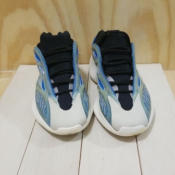 Adidas Yeezy Boost 700 V3 Azareth G54850 Men's Sz 7,Wmn's Sz 9 - Picture 3 of 8